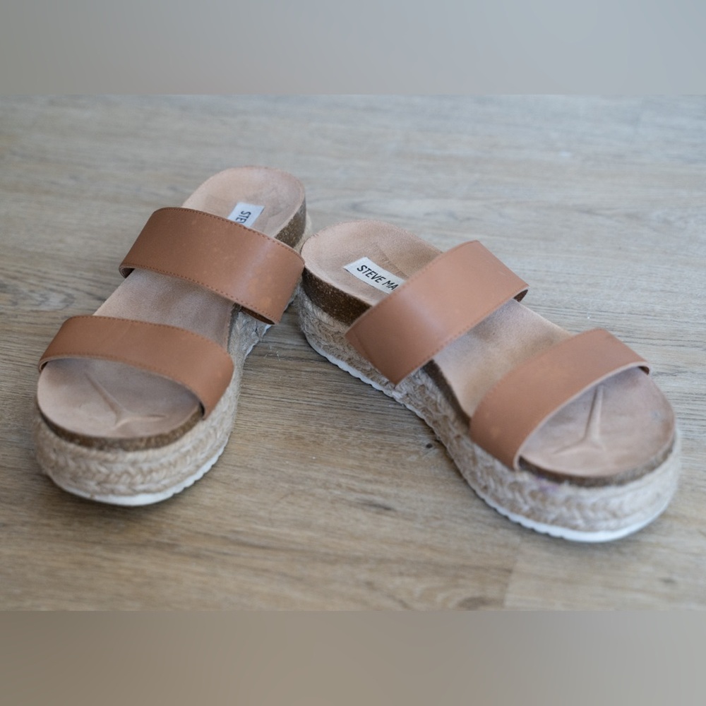 Steve Madden Platform Sandal (7.5)